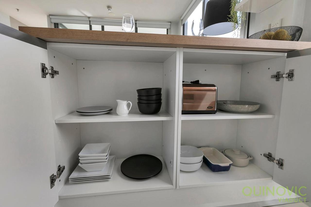 Qv Stylish Viaduct With Carpark Apartment