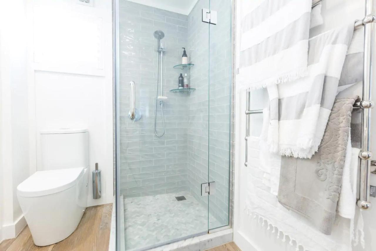 Stunning And Modern 4 Bedroom Townhouse Near Kohi Holiday home *
