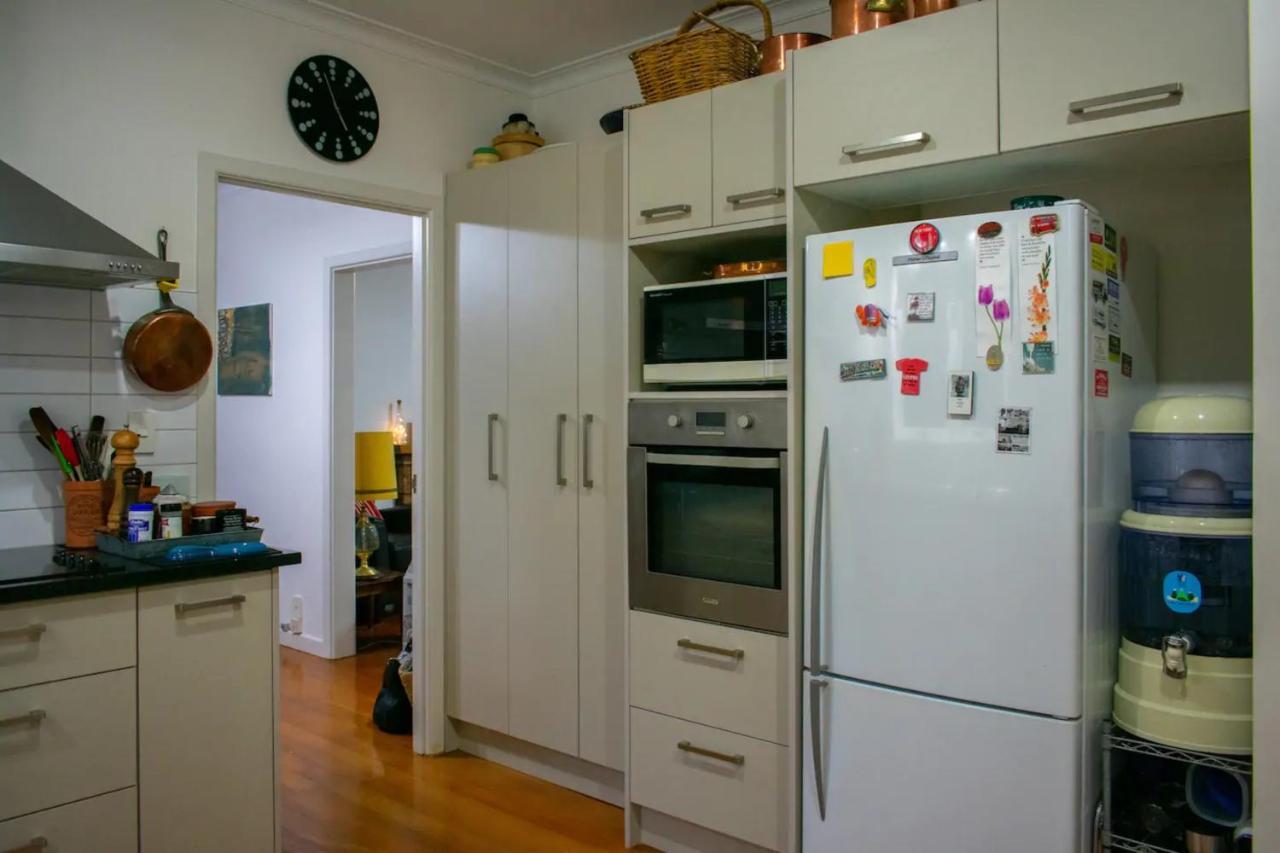 Spacious 5 Bedroom Family Abode Holiday home