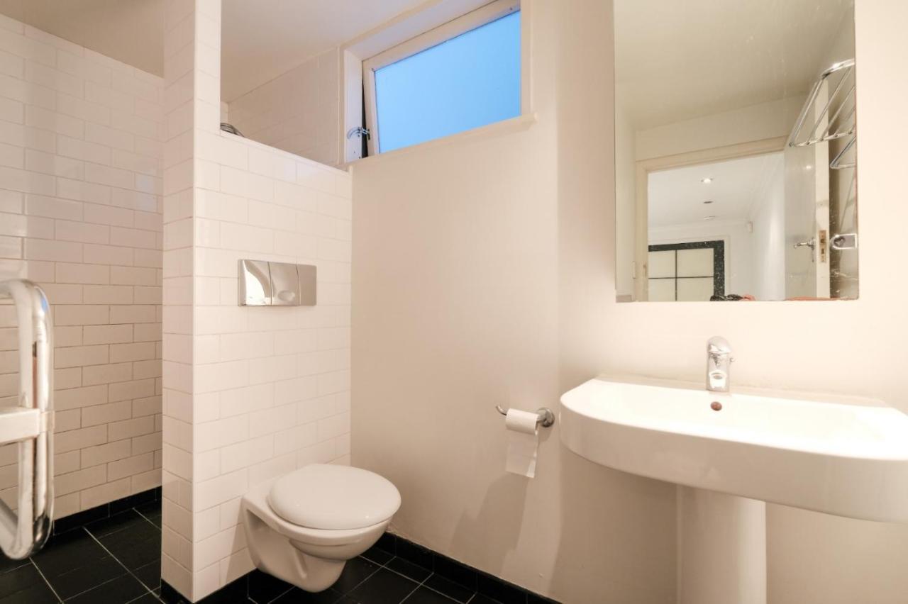 Central Location Spacious Comfortable House Holiday home *