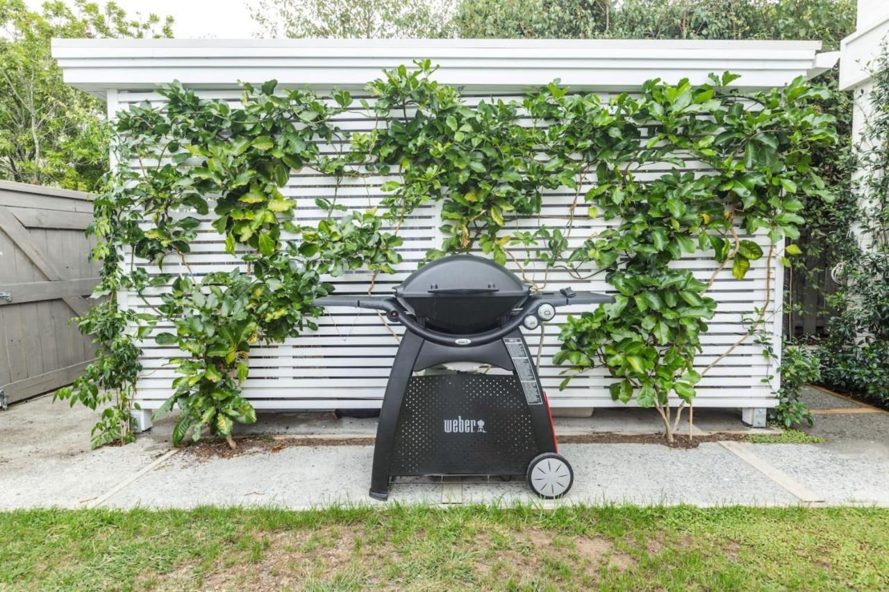 Holiday home Stunning And Modern 4 Bedroom Townhouse Near Kohi Auckland