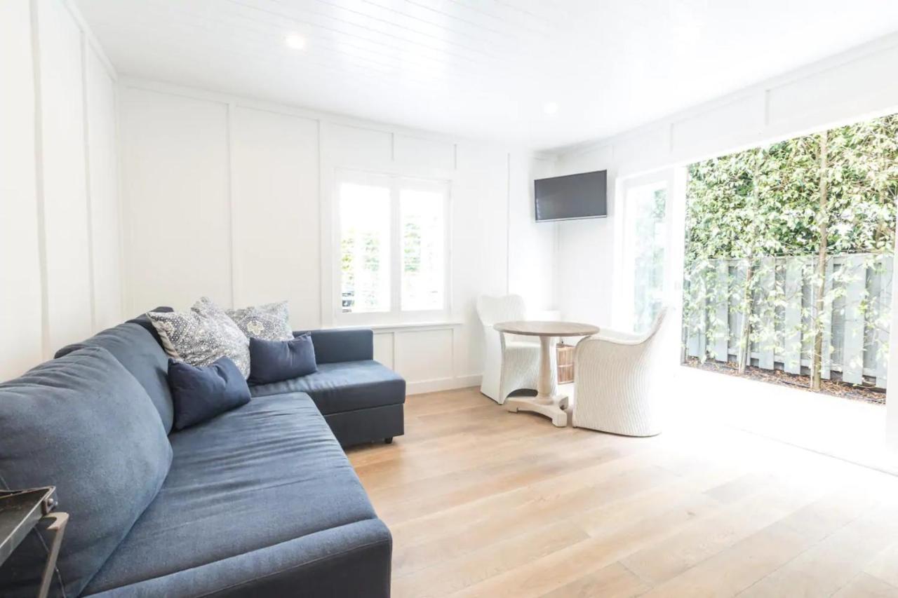 Stunning And Modern 4 Bedroom Townhouse Near Kohi Holiday home Auckland