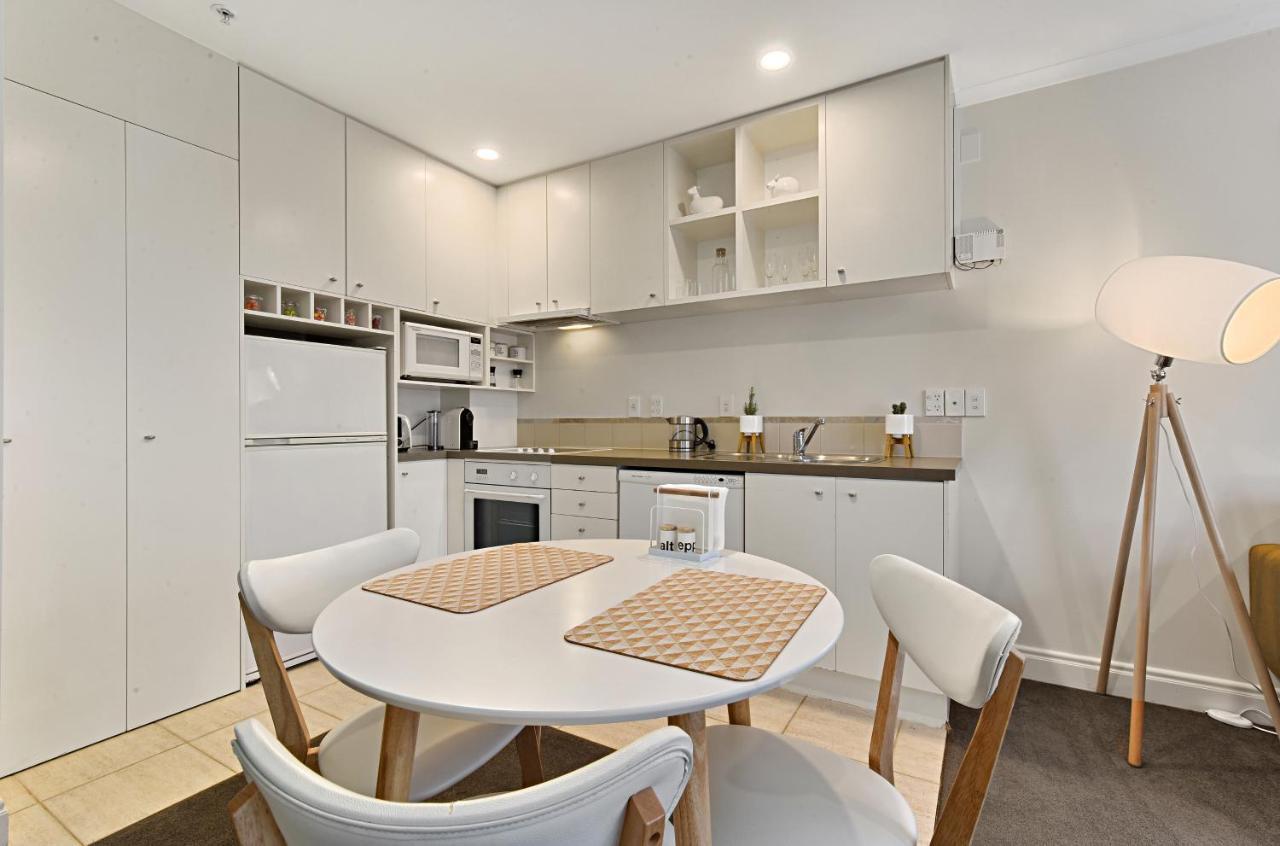 Apartment Modern One Bedroom Centre Auckland