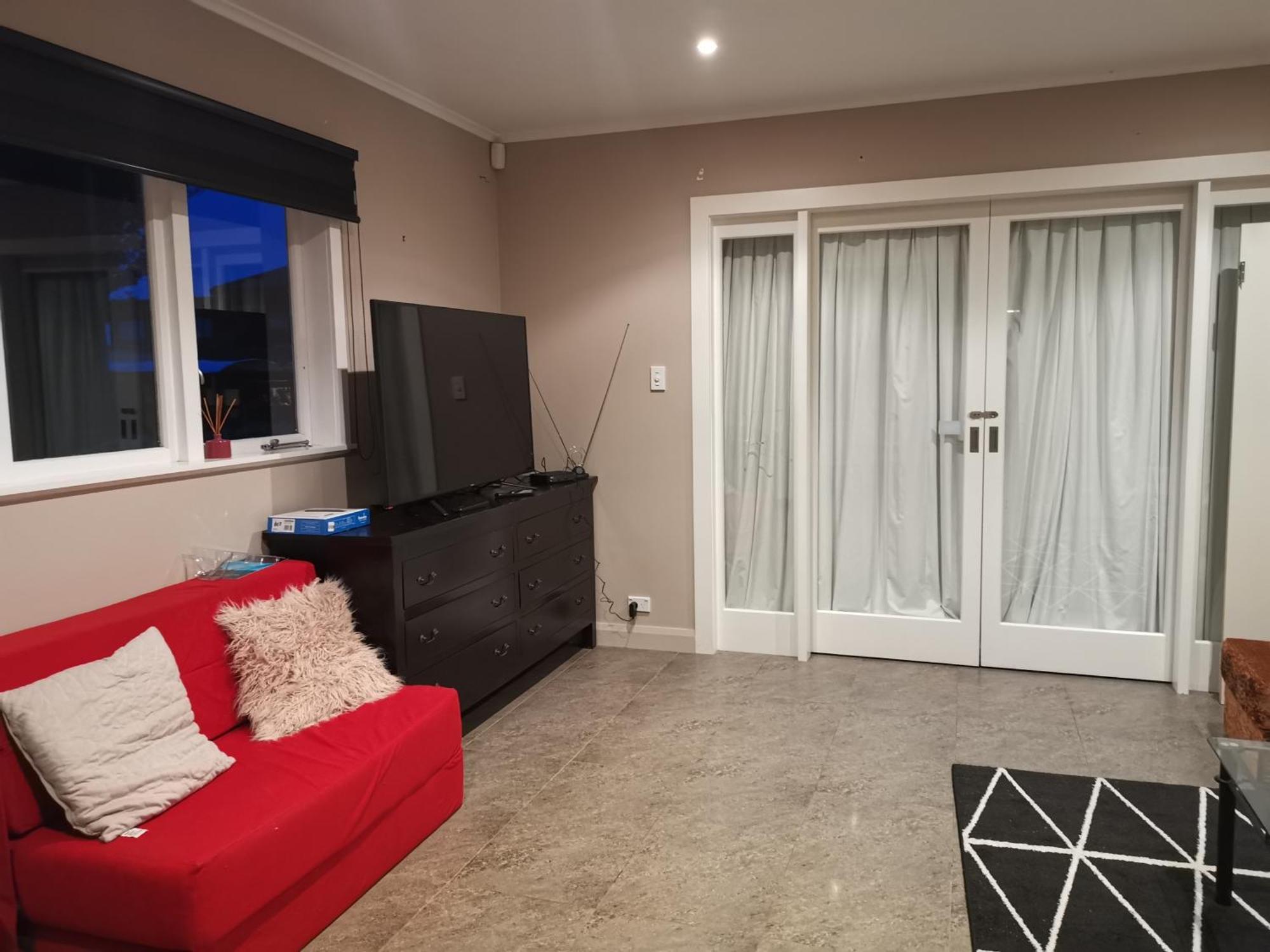 Takapuna Hostel