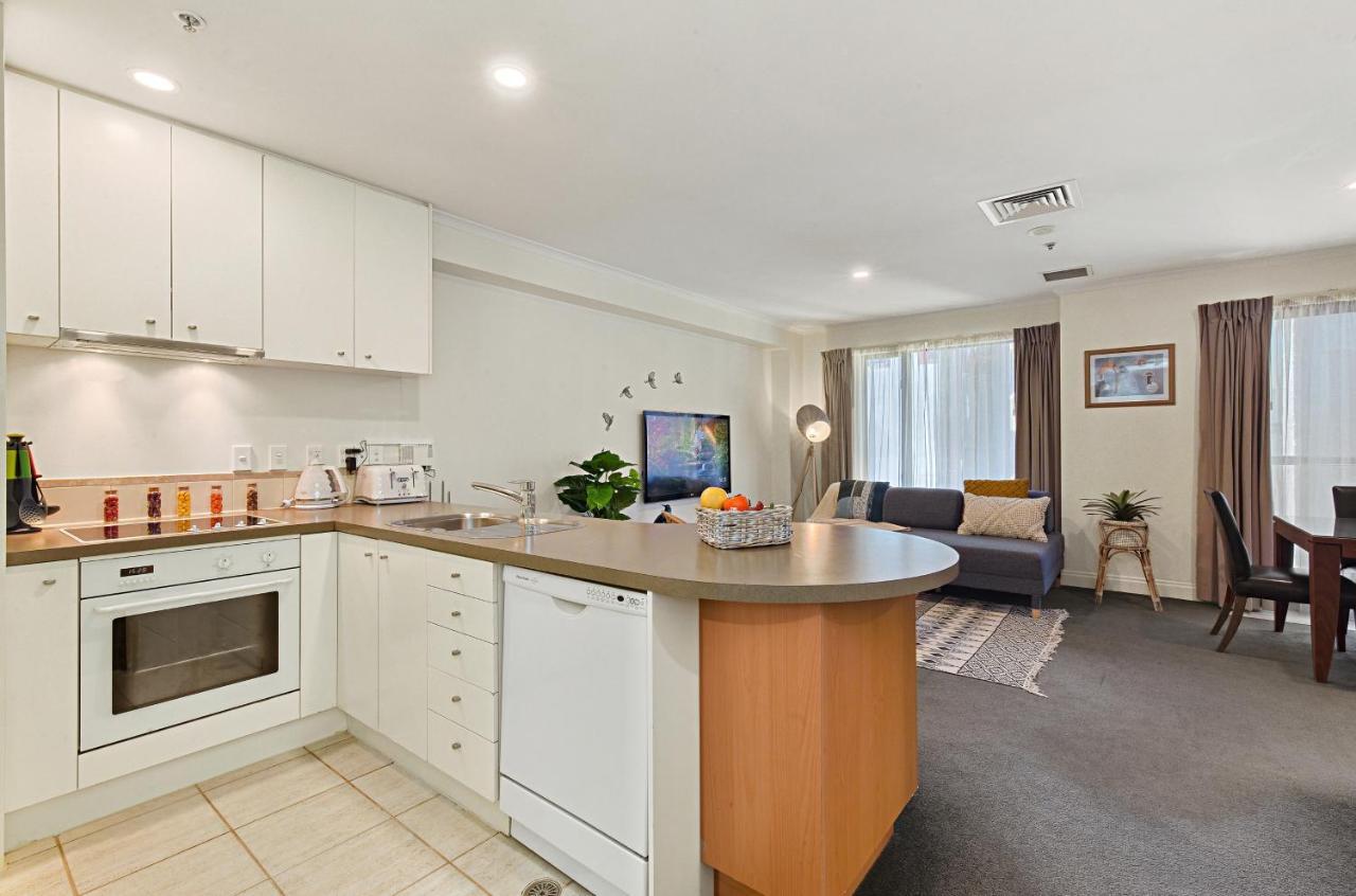 Metropolitan - Spacious One-bedroom In Central * Auckland