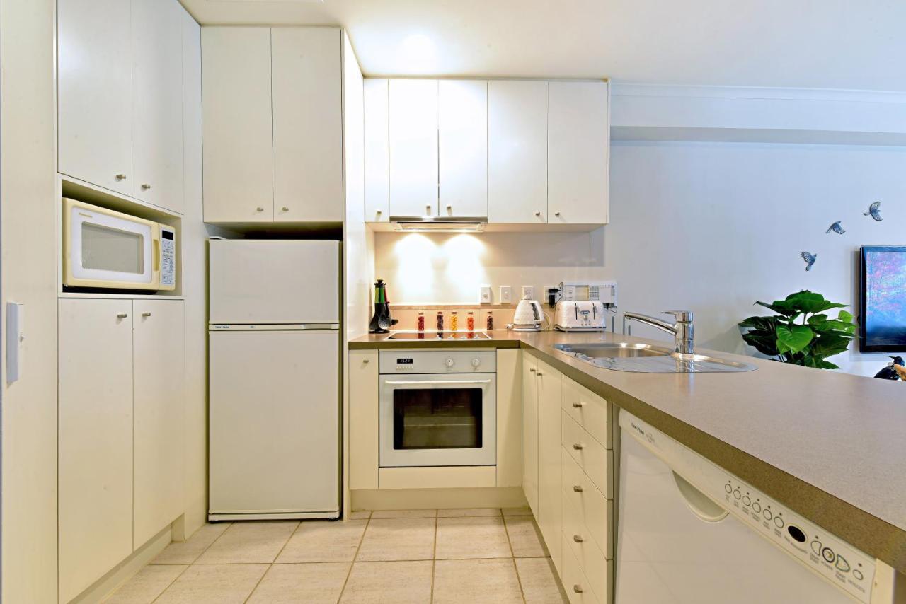 Metropolitan - Spacious One-bedroom In Central Auckland