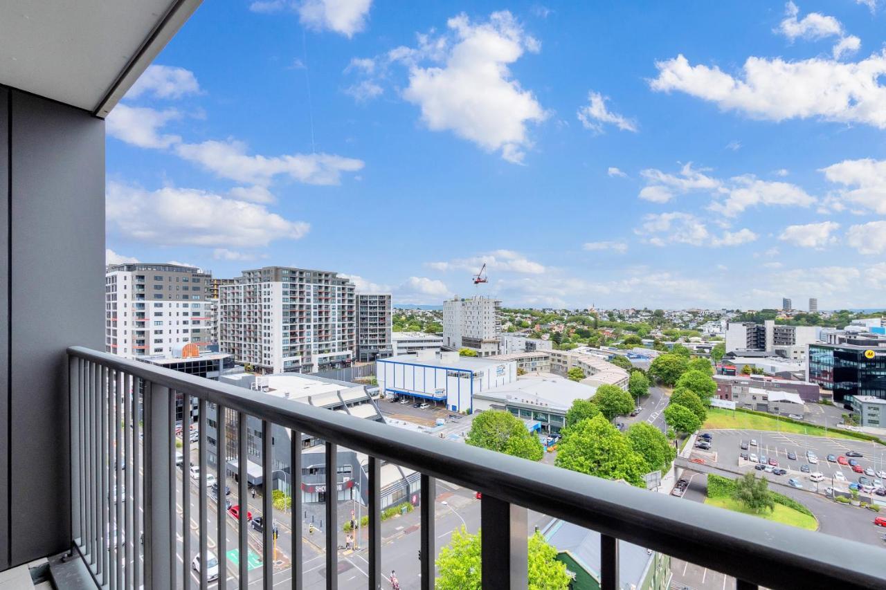 Cityscape Charm W Parking, Views, Pool & Gym Auckland