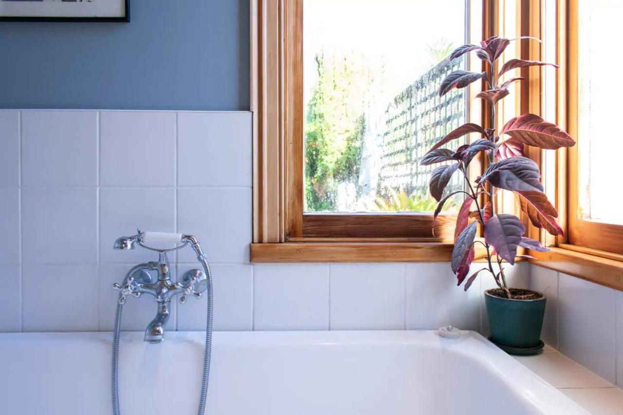Characterful 2 Bedroom Ponsonby With Private Garden *