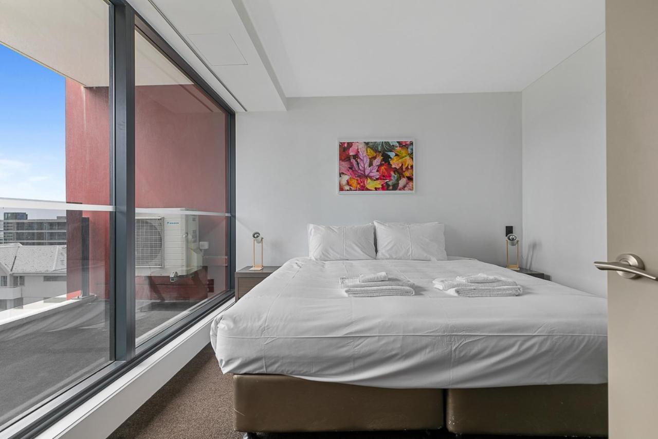Apartment 2 Bedroom Apt W/ Private Balcony + Netflix Near Spark! Auckland