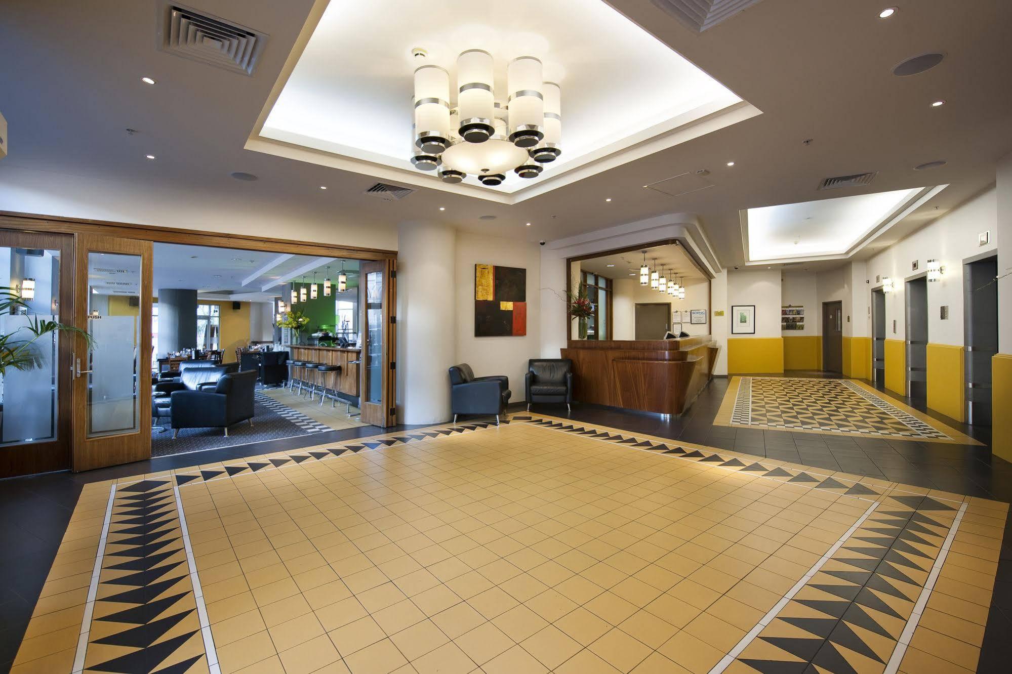 Legacy Airedale Hotel Auckland Hotel 4*