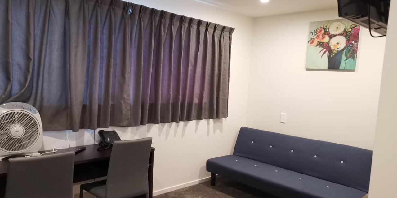 Airport Delight Motel 2*