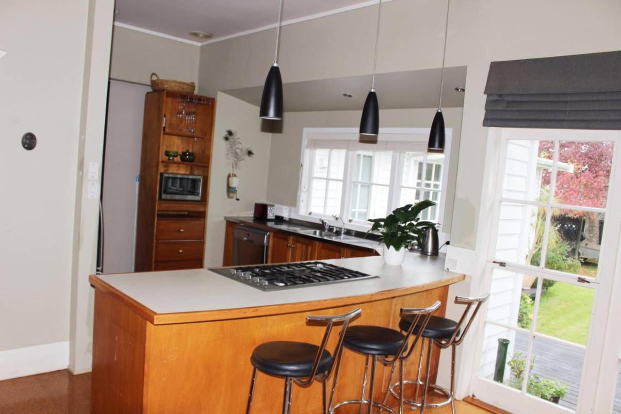 Holiday home Cosy 3 Bedroom By Cornwall Park