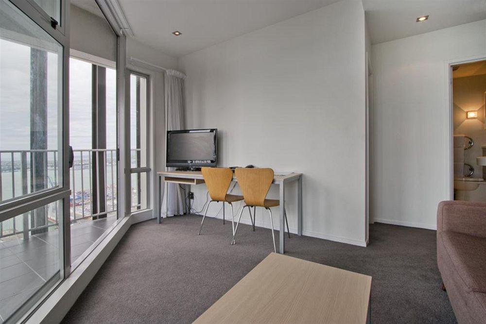 Aparthotel Harbour 4*