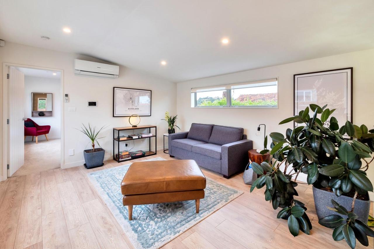 Elegant And Stylish Retreat In Leafy Epsom Holiday home *