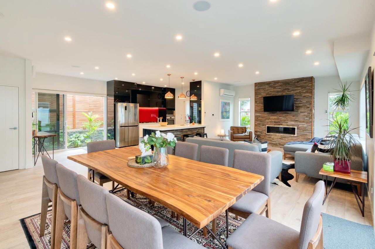 Elegant And Stylish Retreat In Leafy Epsom Auckland