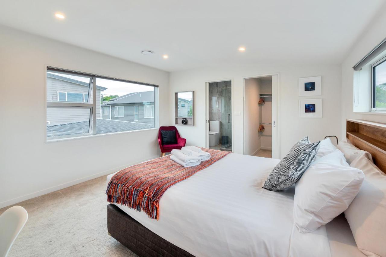 Elegant And Stylish Retreat In Leafy Epsom Auckland