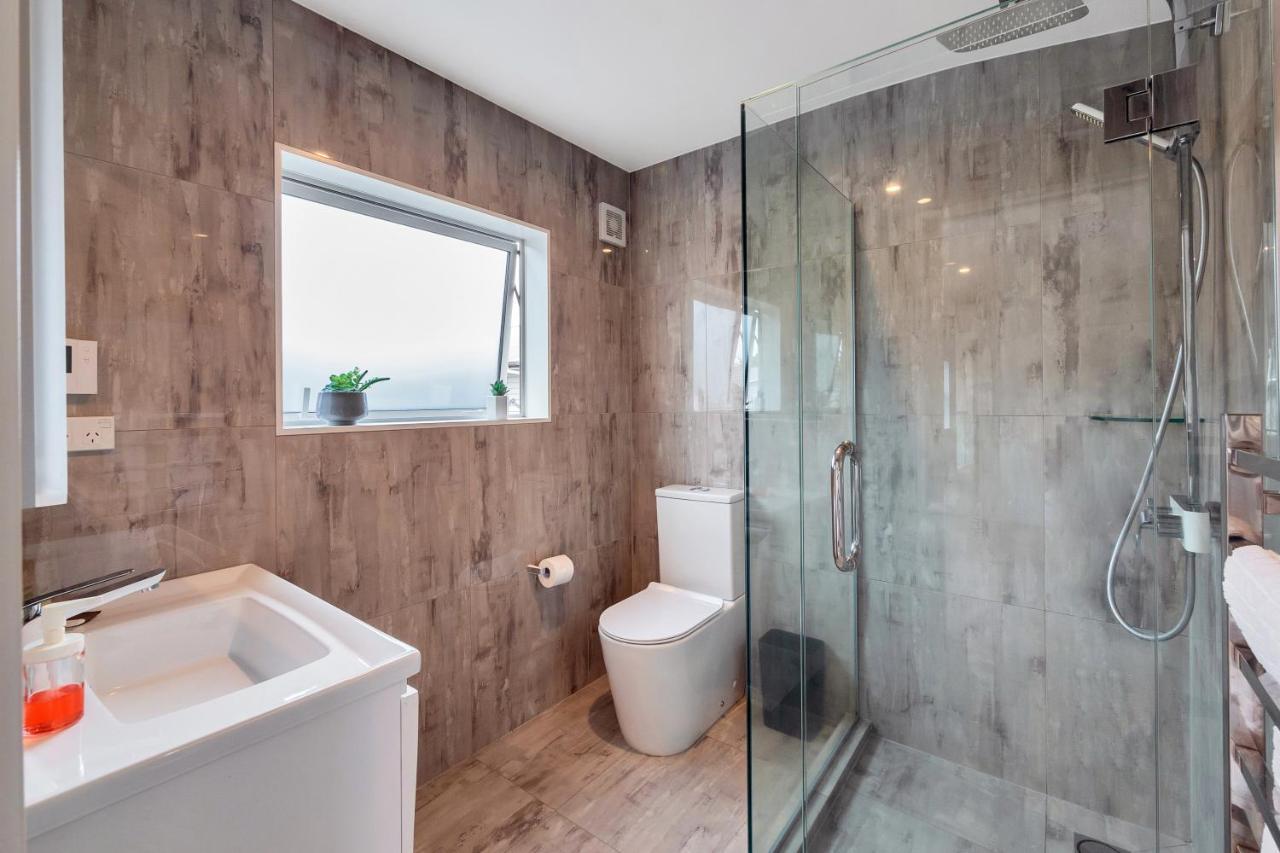Elegant And Stylish Retreat In Leafy Epsom Holiday home *