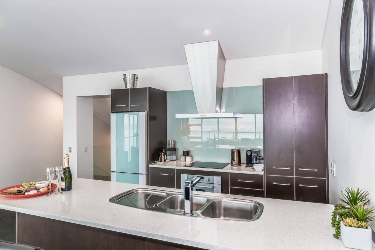 Apartment Princes Wharf - Spectacular Harbour View Penthouse *