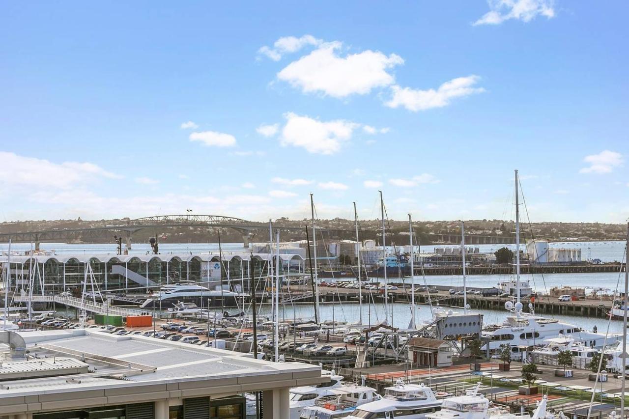 Apartment Sun-soaked Luxury Penthouse On Viaduct Waterfront