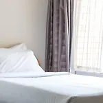 Elegant 6 Bdr Home Sleeps 13 In East Auckland