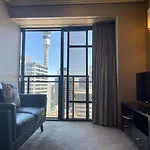Skytower View 2 Bedroom In Metropolis Residence