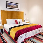 Hotel Debrett