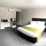 Bakers Lodge