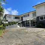 Family Friendly 3Br Flat - 3Min Walk To The Beach - Self Contained