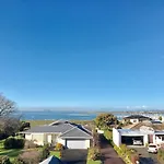 Oakparkvilla Seaviewfamilyroom Kingroom Queenroom-Wifi (Adults Only)