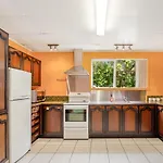 4Bed Spacious Villa In Chatswood