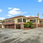 Auckland Howick Sea View House