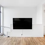 The Perfect Pad On The Shore Seconds To Stadium