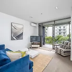 Qv Viaduct Apartment Overlooking The Parc