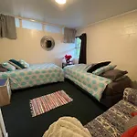 Swanson-Waitakere Stay In Scenic Sunrise
