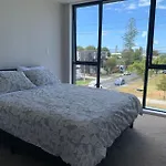 8 Ocean Rd