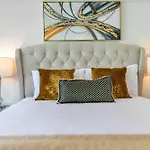 Viaduct\'S Hidden Gem