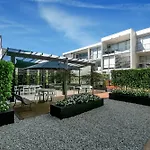 Luxury 2 Bed2Bath Penthouse Free Secure Carpark