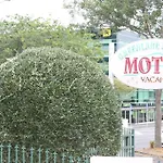 Greenlane Manor Motel