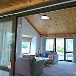 Sunny Beachview Homestay Auckland