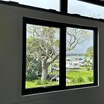 Takapuna Beach Holiday Park