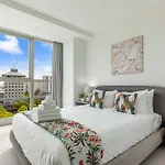 Brand New Luxe 3-Bed Apartment In Aotea Square