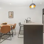 Feel At Home With Aircon, Pool, Gym, Wifi