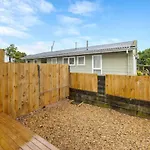Wonderful Three Bedroom With Garage