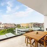 Modern Living In Prime Location
