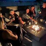 Entertainers Penthouse With 5 Bedrooms Pool & Spa