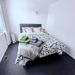 Milford Central Budget Friendly Rooms