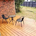 Separate Entry Guest Room With Private Bathroom In Forrest Hill