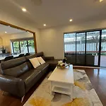 Home Sweet Home 9Km To Auckland Airport Near New
