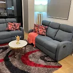 5 Bedroom House At The Heart Of Auckland Airport