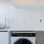 Luxury New 2 Bedroom Apt